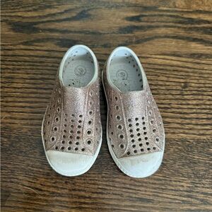 NATIVE Kids Glittery Brown Slip-On Shoes